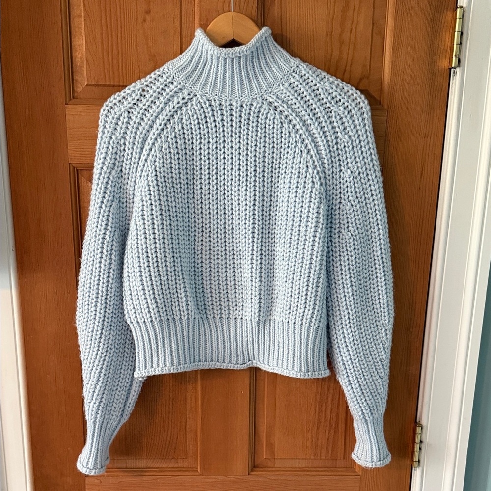H&M Baby Blue Size Small Women's Teen Girl Cable Knit Sweater